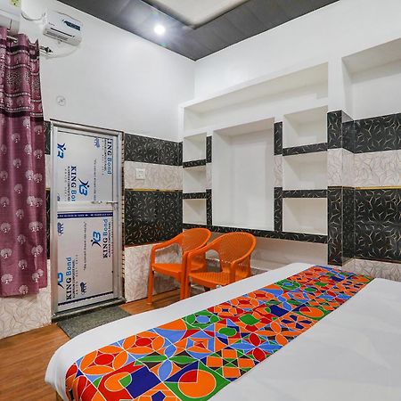 Fabexpress Milan Palace Ayodhya Экстерьер фото