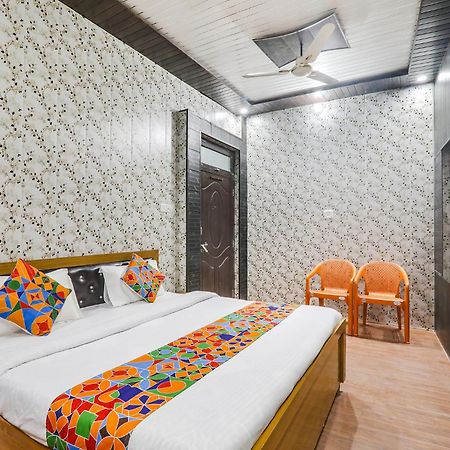 Fabexpress Milan Palace Ayodhya Экстерьер фото