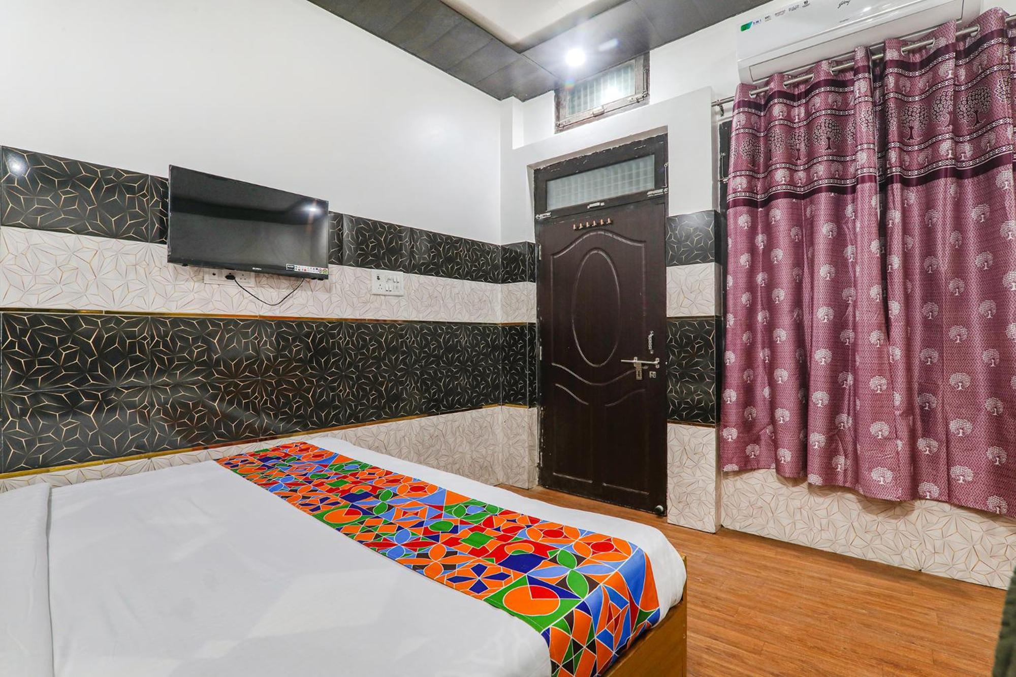 Fabexpress Milan Palace Ayodhya Экстерьер фото