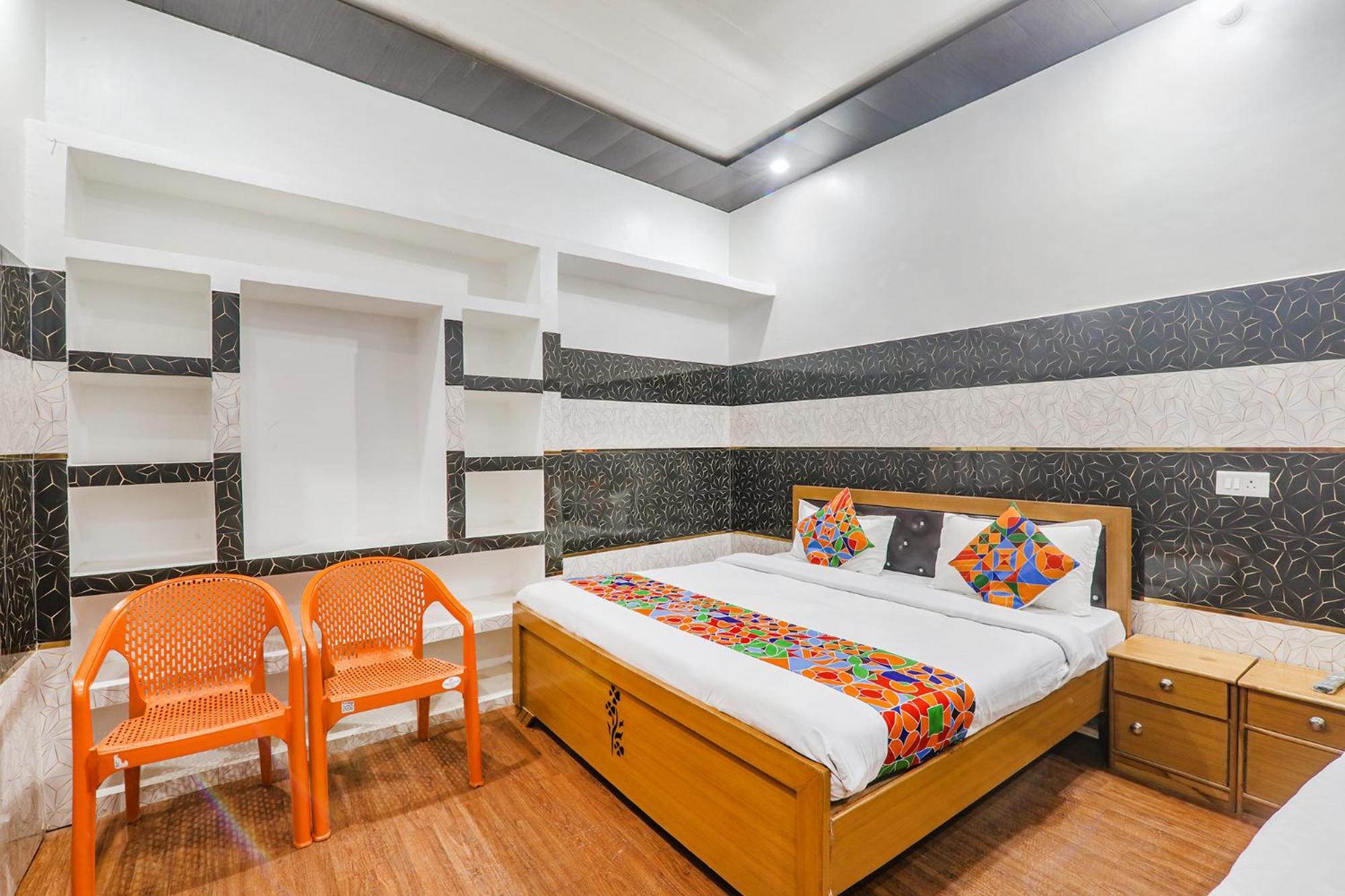 Fabexpress Milan Palace Ayodhya Экстерьер фото