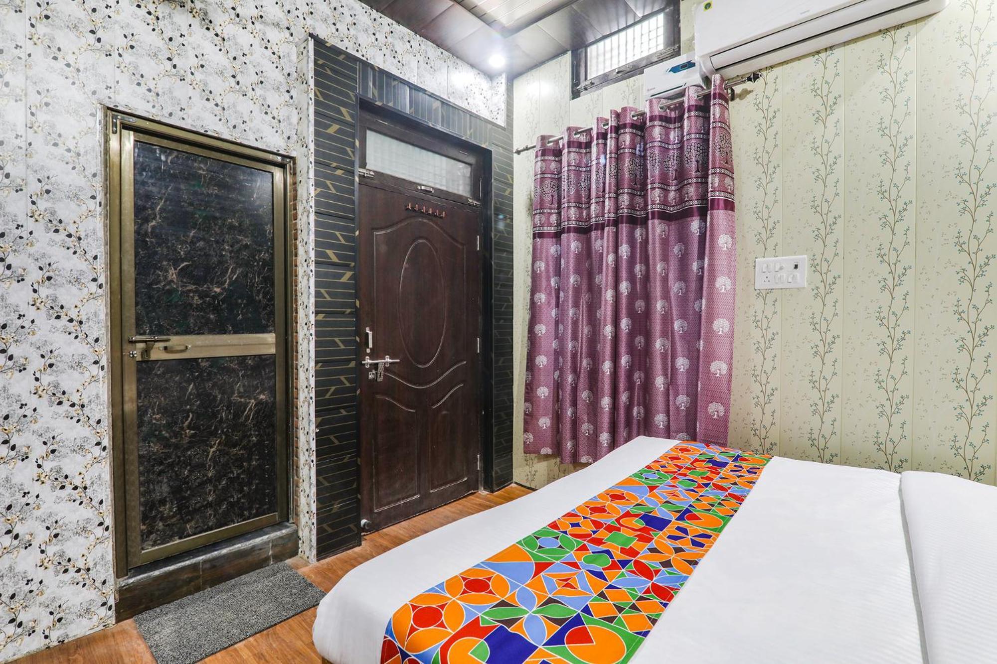 Fabexpress Milan Palace Ayodhya Экстерьер фото