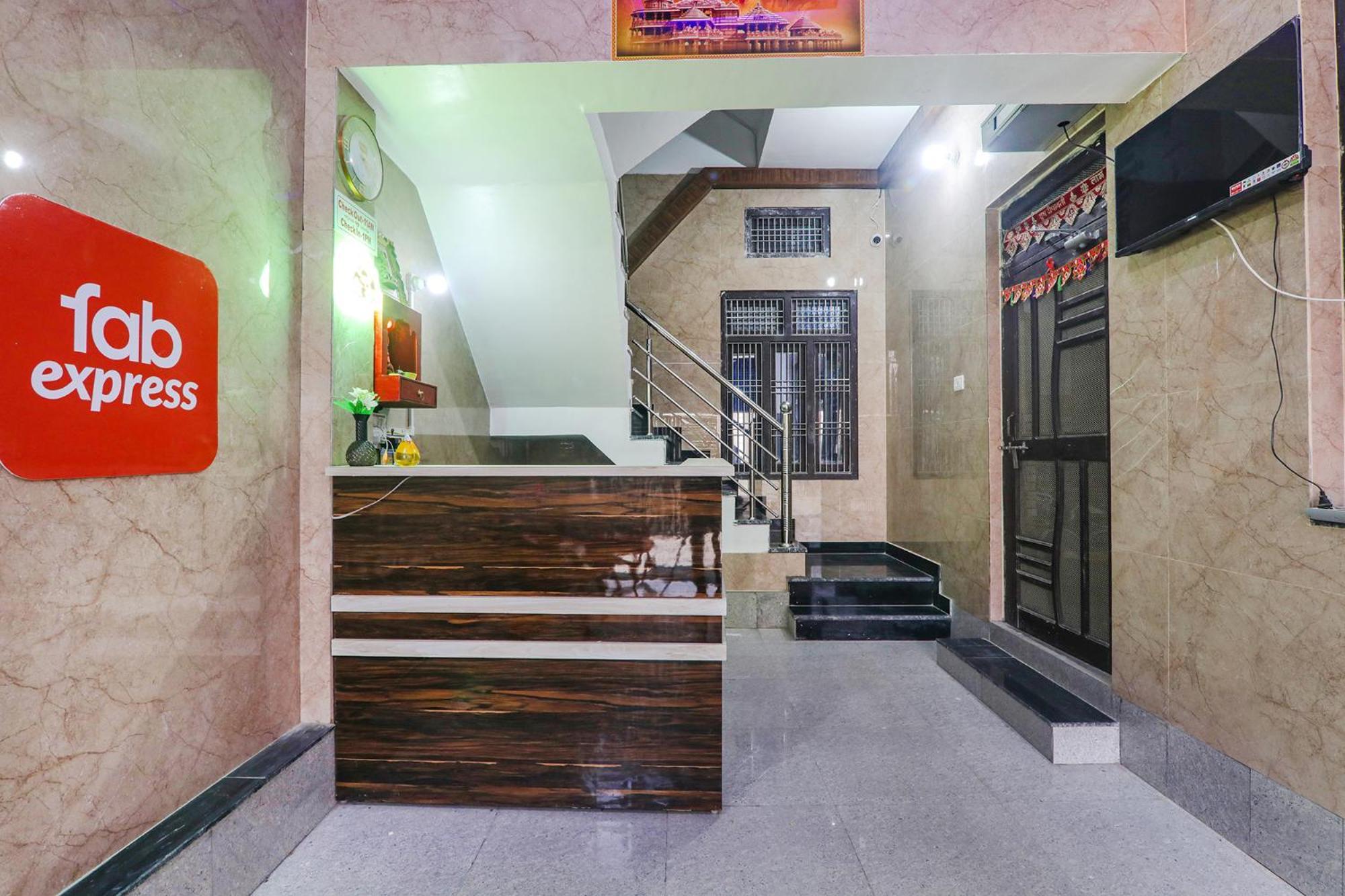 Fabexpress Milan Palace Ayodhya Экстерьер фото