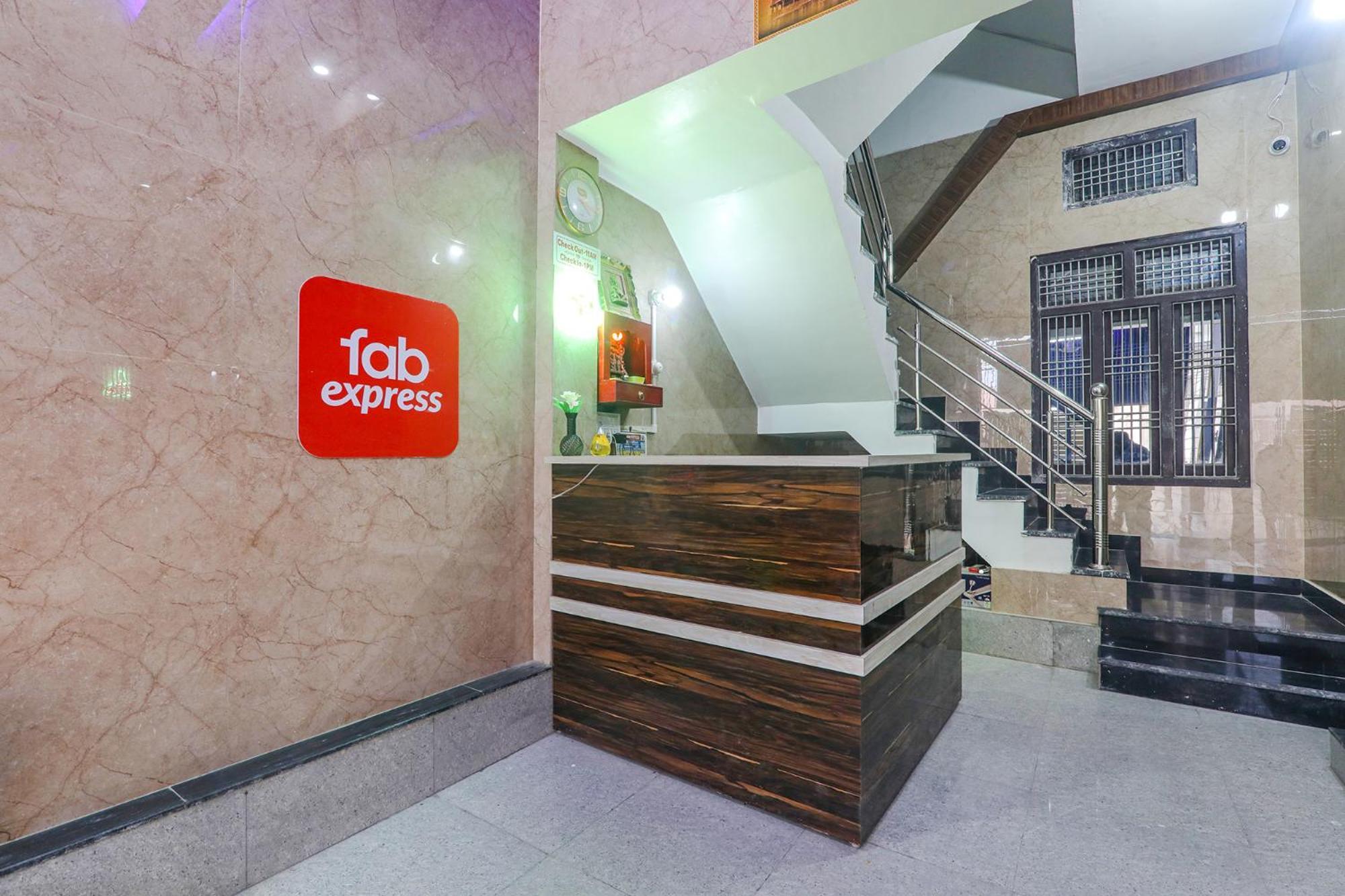 Fabexpress Milan Palace Ayodhya Экстерьер фото